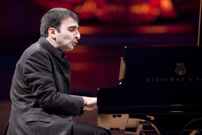 Concerto del pianista Mamikon Nakhapetov